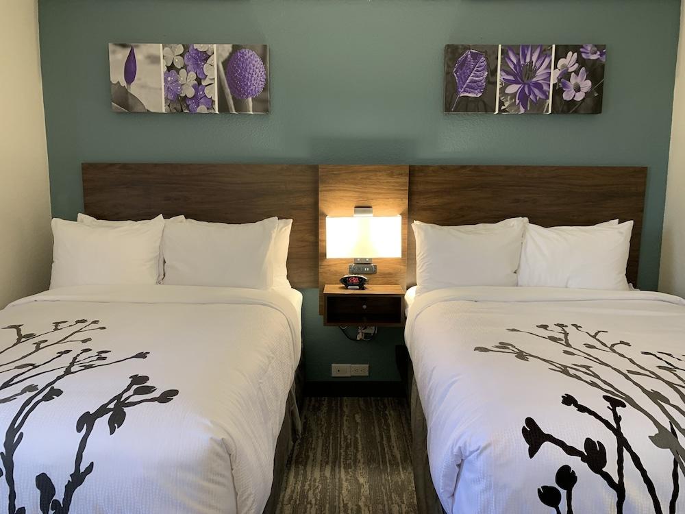 Chesapeake Inn And Suites Lexington Park Patuxent River Naval Air Station 加利福尼亚 外观 照片