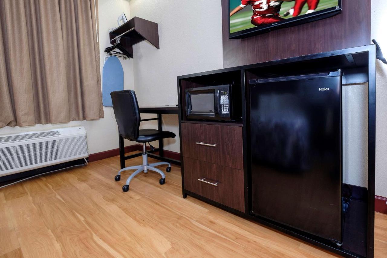 Chesapeake Inn And Suites Lexington Park Patuxent River Naval Air Station 加利福尼亚 外观 照片