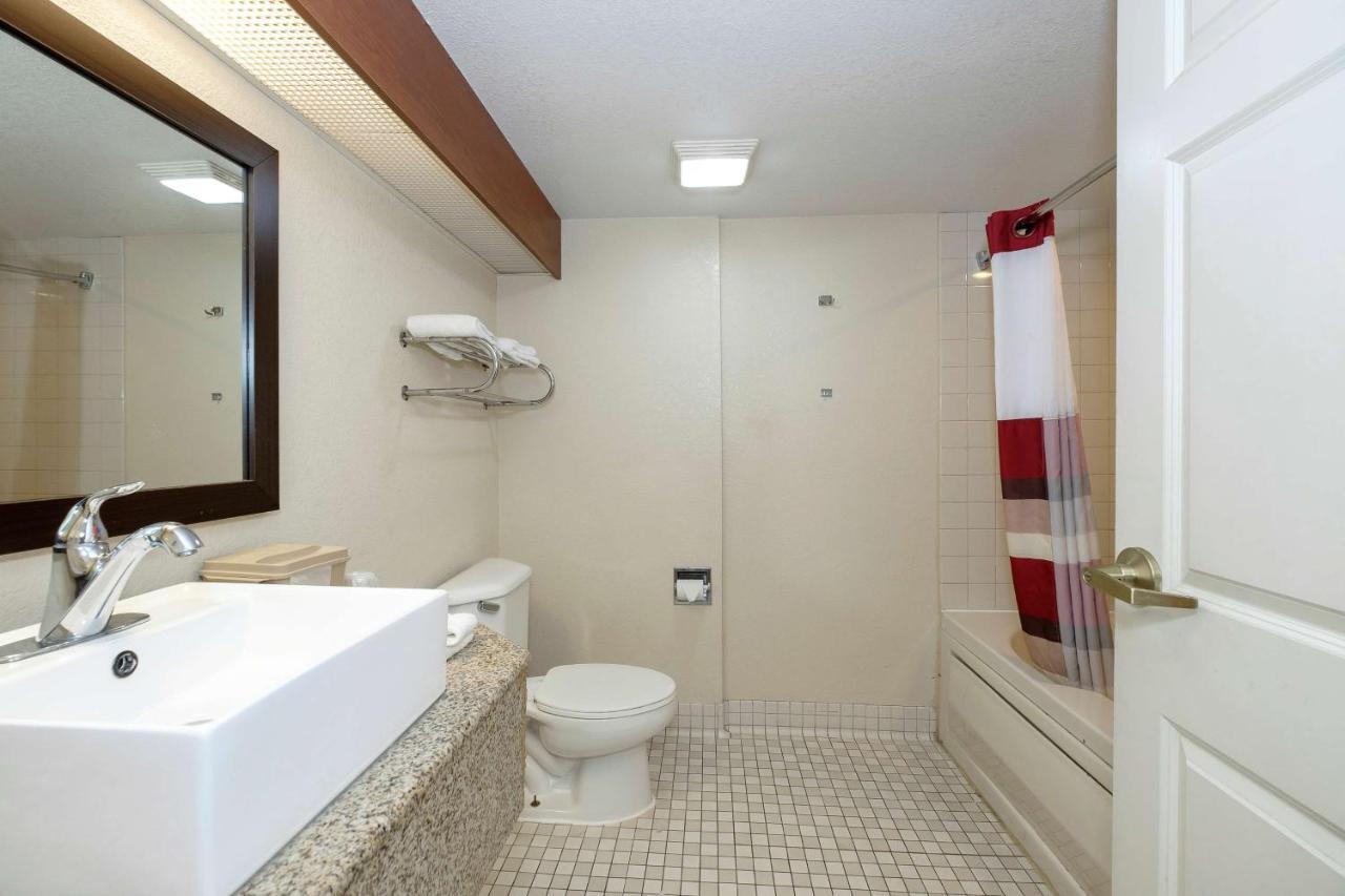 Chesapeake Inn And Suites Lexington Park Patuxent River Naval Air Station 加利福尼亚 外观 照片